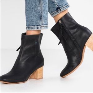 TOMS Evie Leather Booties